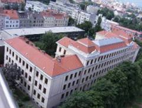 施泰尔马克师范学院