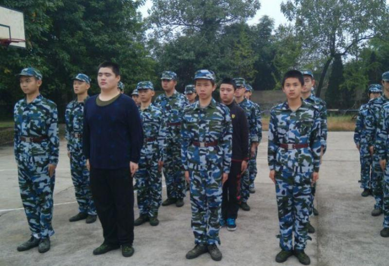 重庆华绣服装中等专业学校