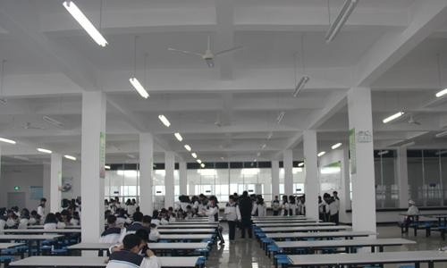 苍溪实验中学职高部宿舍条件