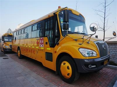 青岛中加学校