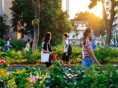 广东财经大学