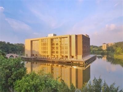 广东财经大学