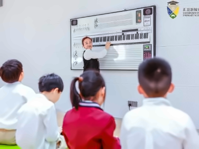 汇景新城实验小学音乐室