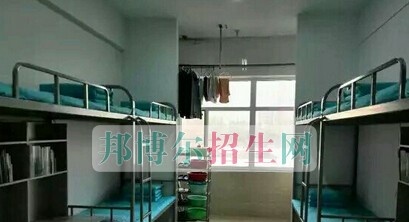 龙里县中等职业学校