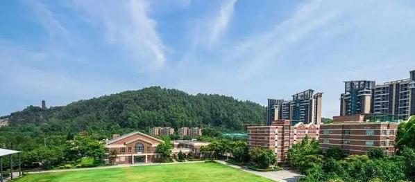 广州英国学校高中部2023年学费标准2