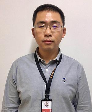侯伟