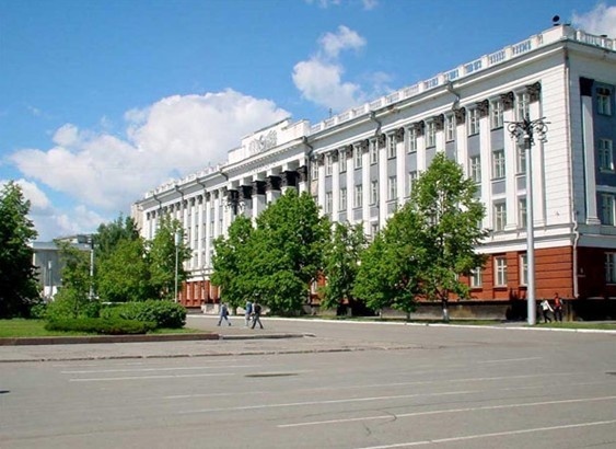 阿尔泰国立大学