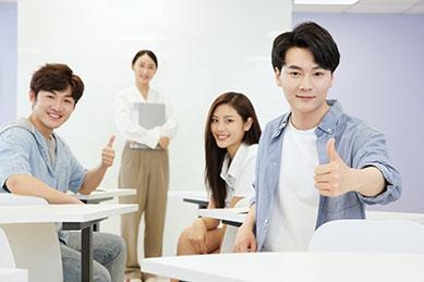 天琥教育坚持做负责任的教育,坚持采用面授的方式教学。