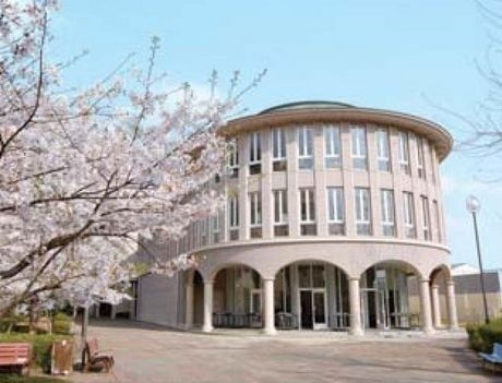 圣母女学院短期大学