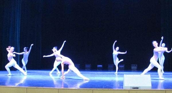 成都文化艺术学校