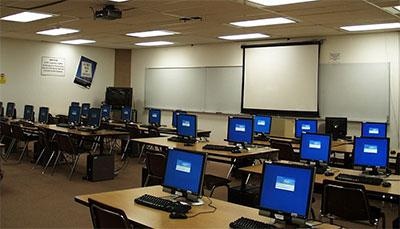 南京壹捌壹平面设计培训课室图片