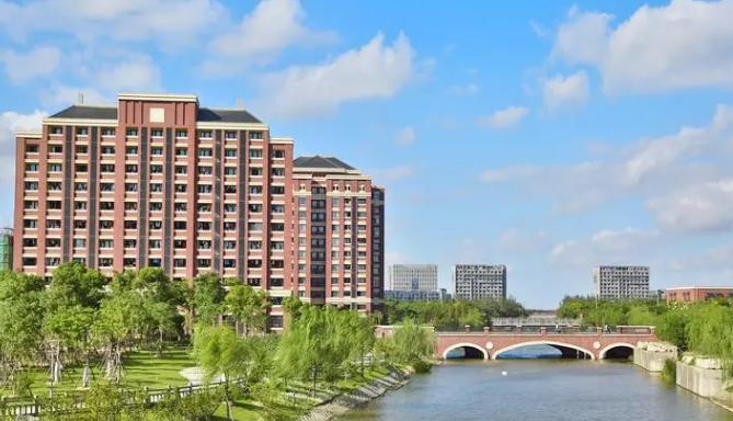 上海建桥学院是211还是985(上海建桥学院)