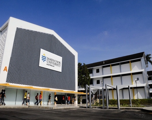 詹姆斯库克大学