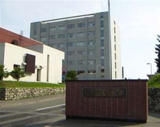 弘前大学