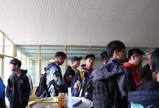 实地参观.jpg