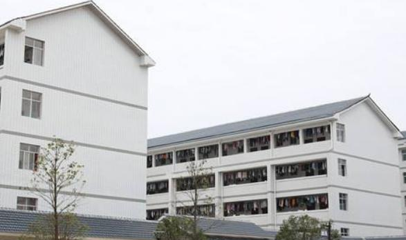 懷化新華職業(yè)學(xué)校