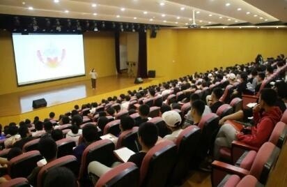 中加枫华国际学校心理学知识讲座回顾