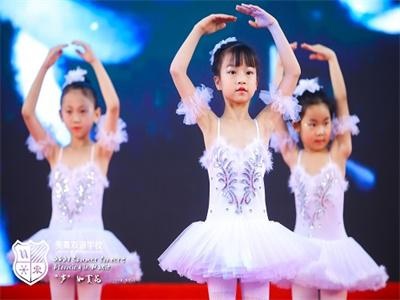 苏州市相城区美高学校