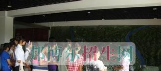 阆中市旅游学校招生办