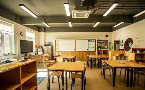 大连金普新区华美双语学校