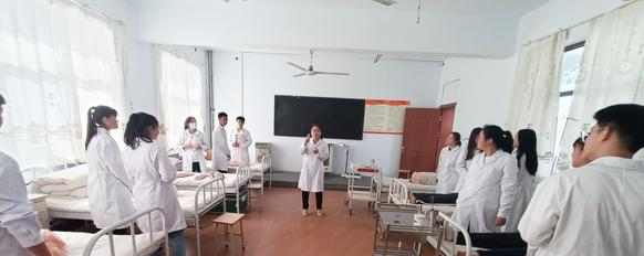 邢台英才医学中等专业学校