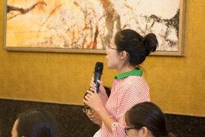 大连新励成少儿形体礼仪培训班老师图片