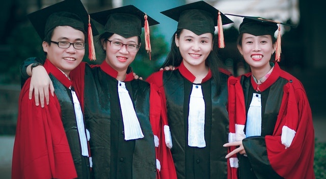 2023新疆巴音郭楞蒙古自治州卫生学校开设的专业一览表