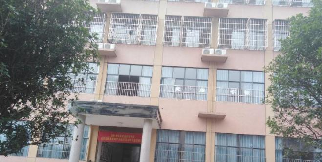 宁乡经开区科技工业学校