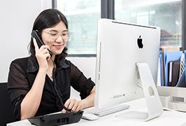 充满自信