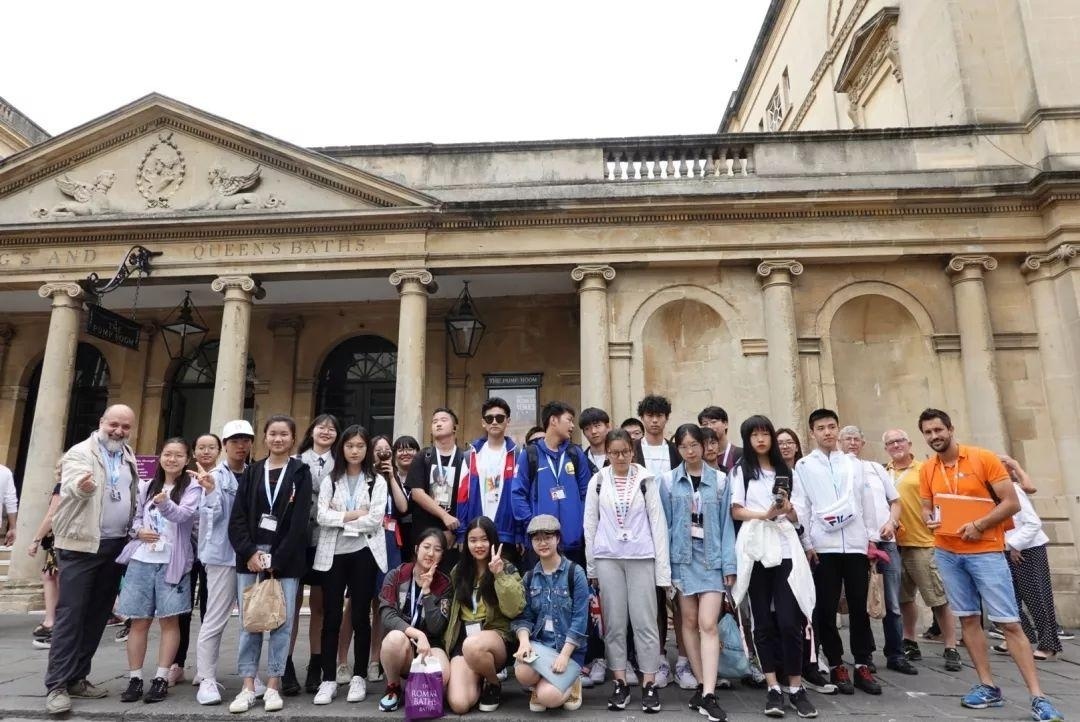 领科教育上海校区2019年英国夏令营.jpg