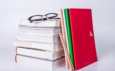 希望提高自身商务英语能力的学生