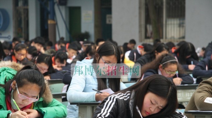 天府新区成人中等专业学校开展中国传统文化——“春节”知识竞赛