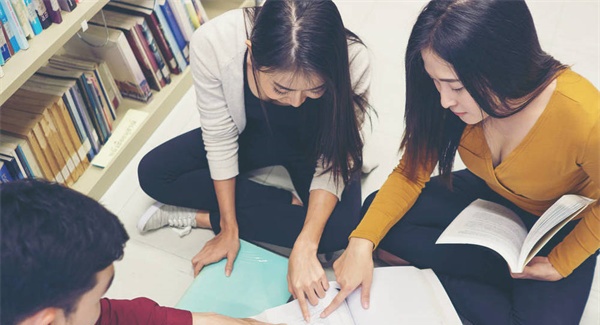 隆昌幼儿师范学校