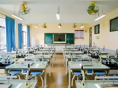 雷纳森英豪国际学院生物实验室