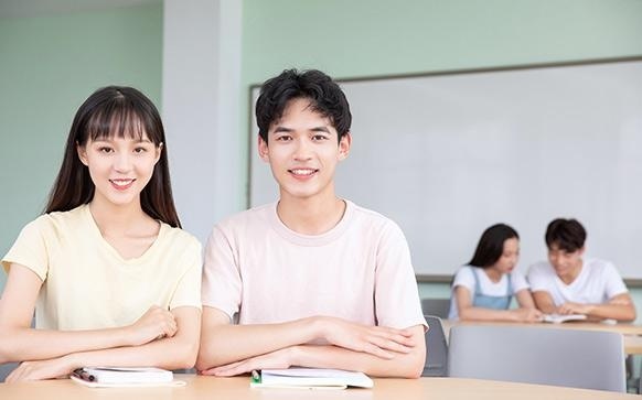 雄厚的师资力量