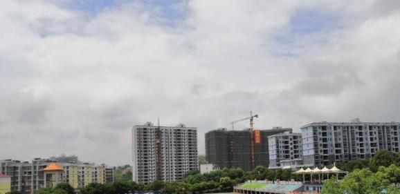 宜章湘粤中等职业技术学校