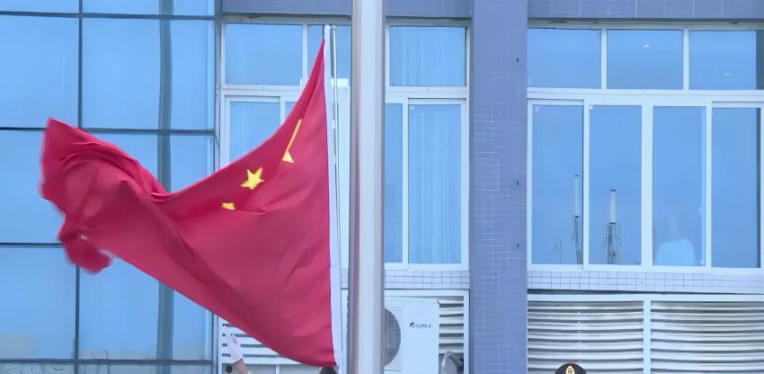 我校2022—2023学年度（上）期 第十六周会仪式成功举行