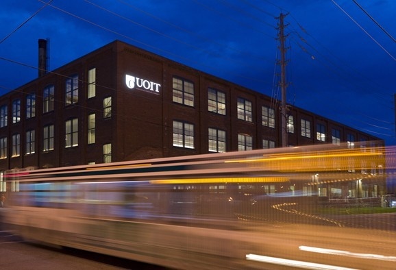 安大略理工大学