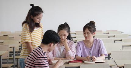班级