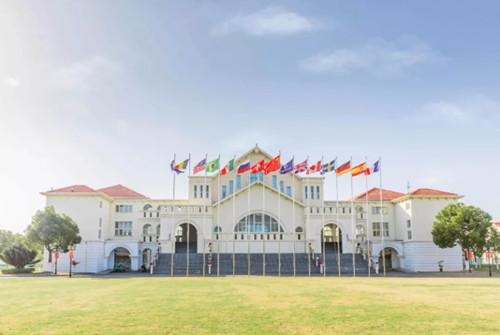 太仓市华顿外国语学校