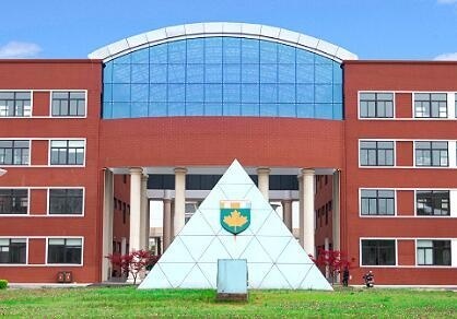中加枫华国际学校.jpg