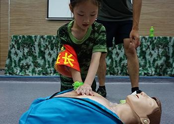 野外生存训练