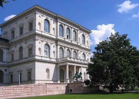 慕尼黑造型艺术学院