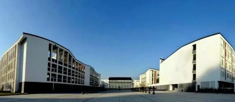 吴江高级中学地址，乘车路线