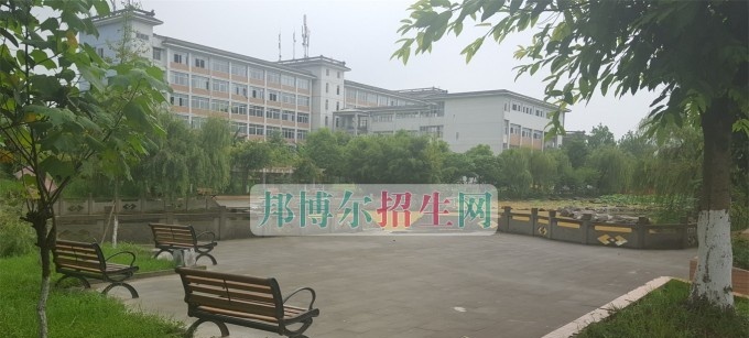 成都信息技术学校网站地址