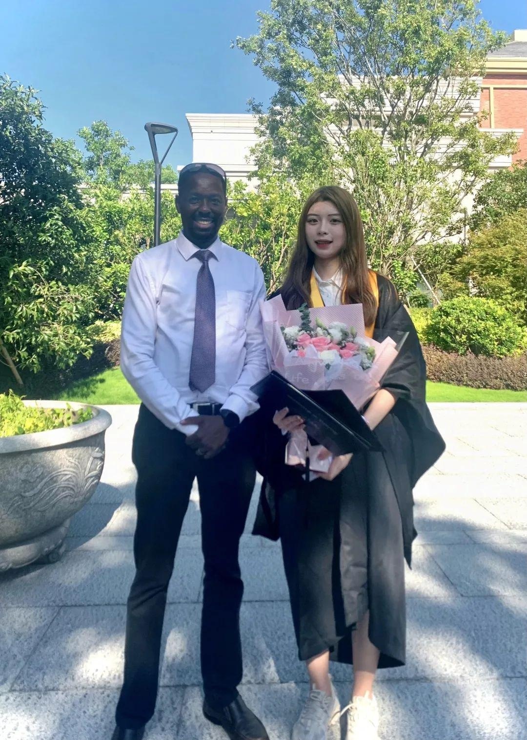 Anthony Kaburu和郑雨晨