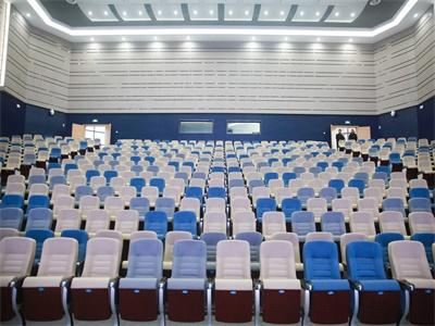 张家港外国语学校