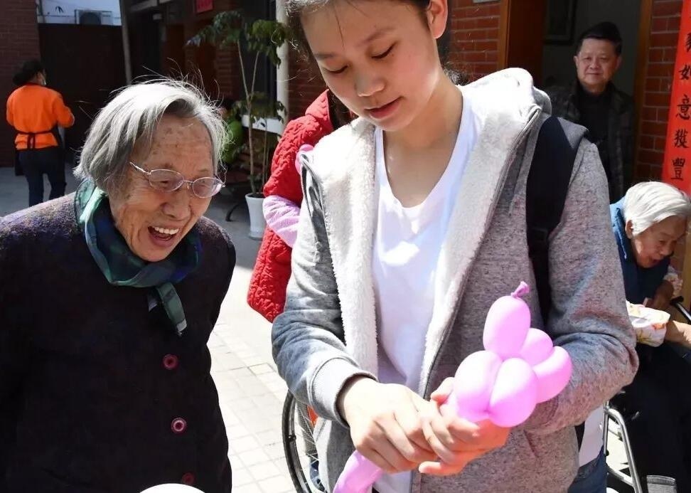 慈善社团活动.jpg