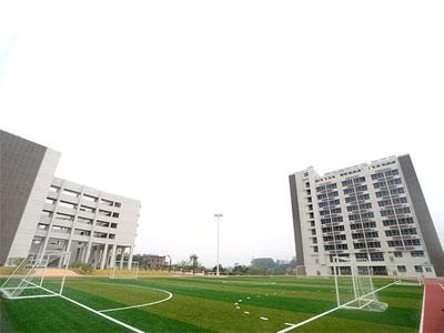 学校室外足球场