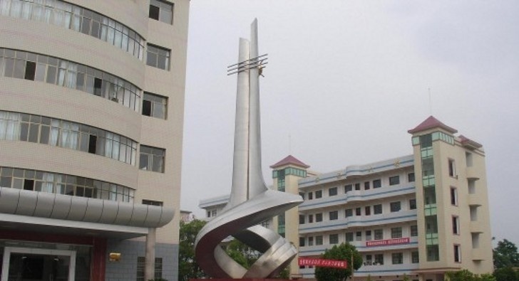 江苏吴江第二职业中学2019年报名条件、招生对象